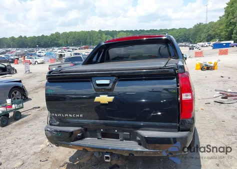 2013 Chevrolet Avalanche Ltz z USA, uszkodzony, nr VIN 3GNMCGE02DG337885